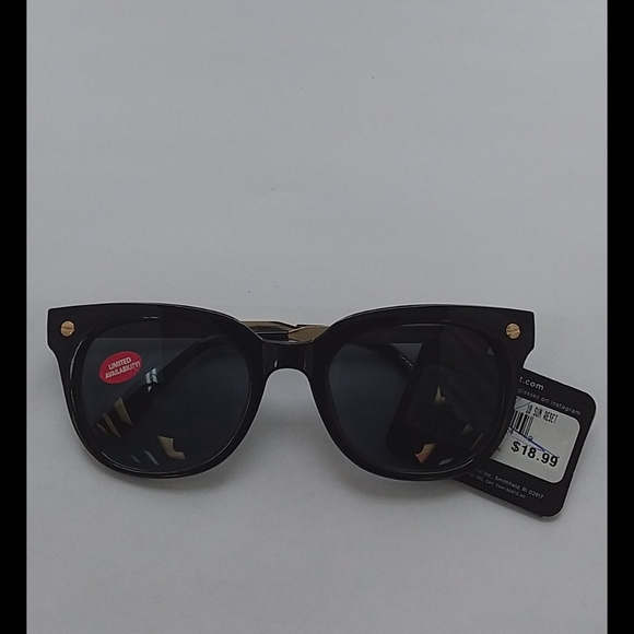 NWT Classic Trendy Tinted Foster Grant Sunglasses - Picture 2 of 4